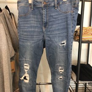 High Rise Distressed Hollister Jeans